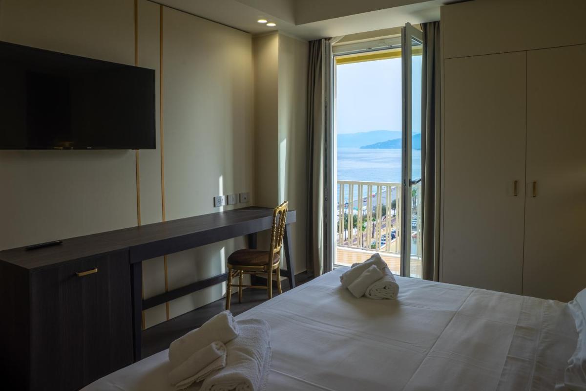 Hotel Palace - Housity
