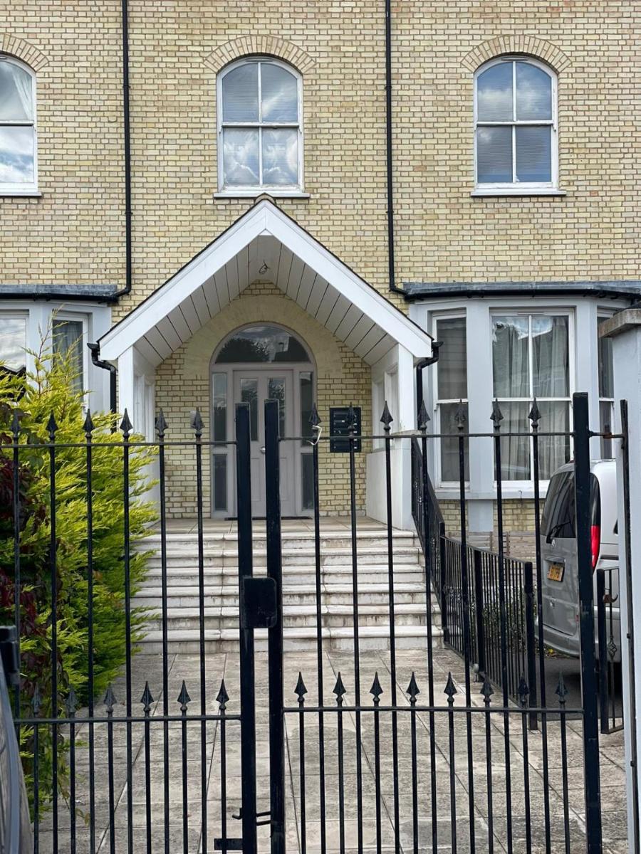 Monthly & Weekly Stays - Central London Links - Business - Relocators - Contractors - Housity