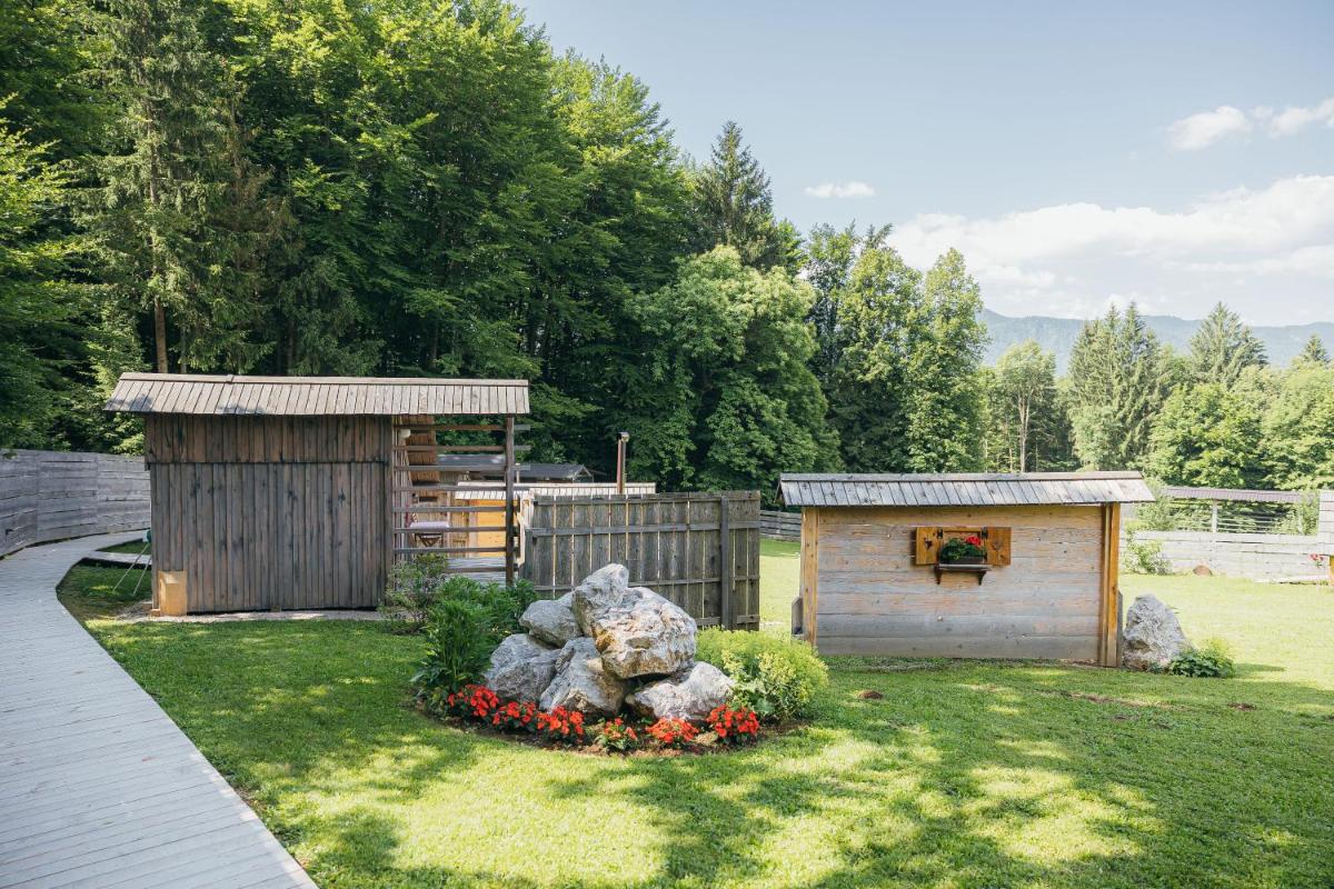 Alp Glamping Village - Housity