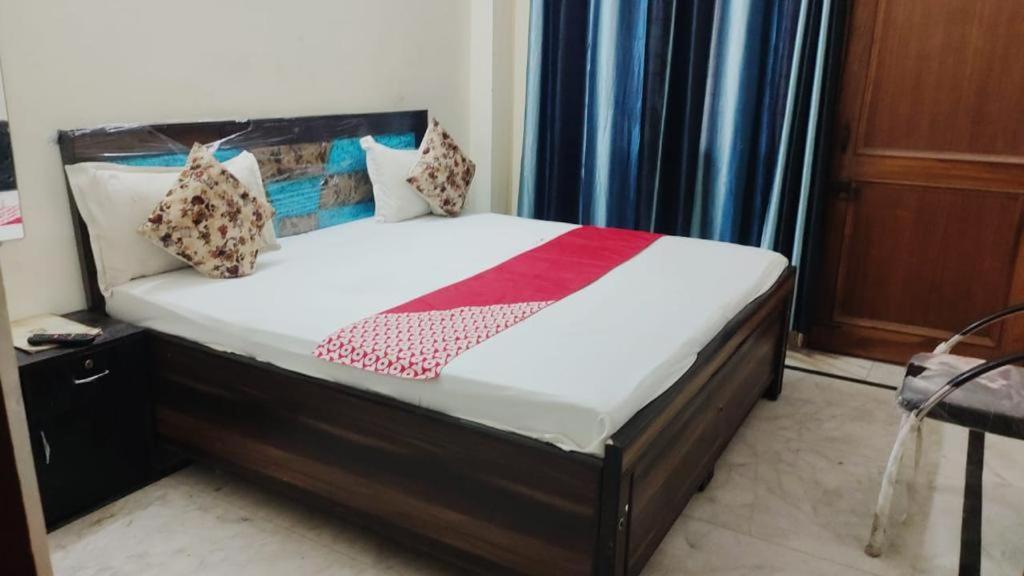 Madhav Palace - Housity