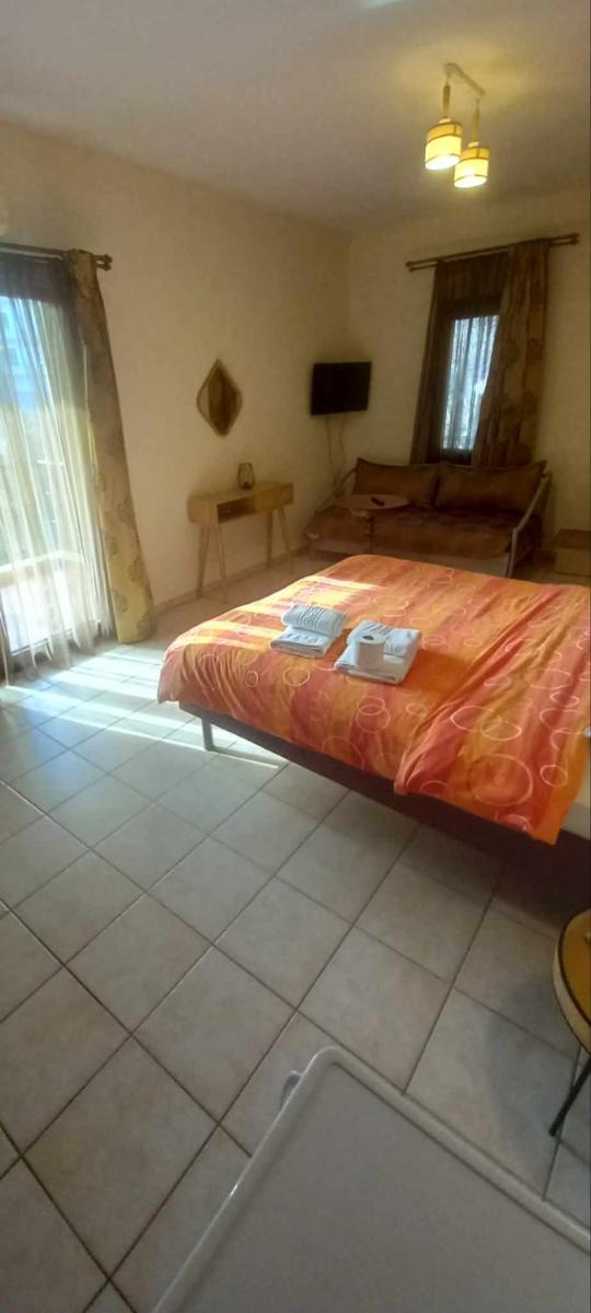 Voreas Hotel - Housity