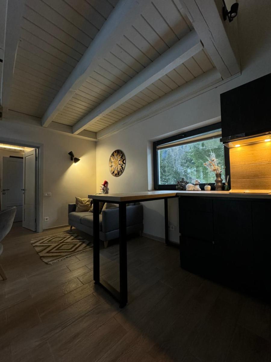 River Rest - Housity