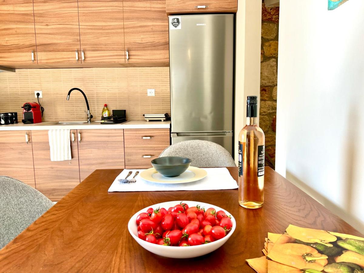 Boutique Stone House - Housity