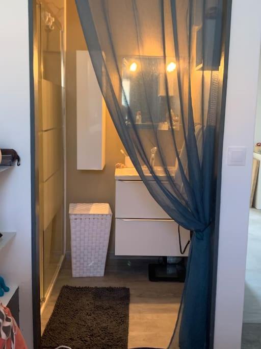 chambre double dans villa - Housity