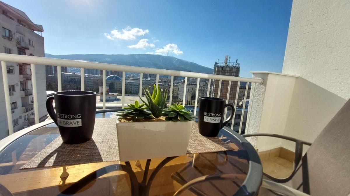 MINA modern & cozy apartment main city square GTC Skopje - Hizvo