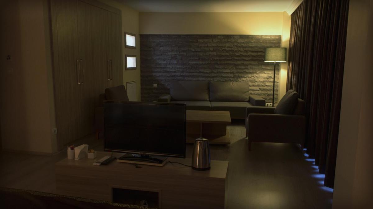 Sun Suites - Housity