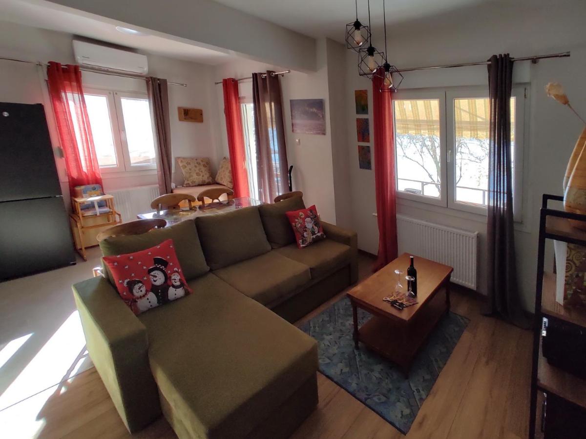 Kasoni Home , Απόλυτα κεντρικό διαμέρισμα μπροστά στη λίμνη - Housity