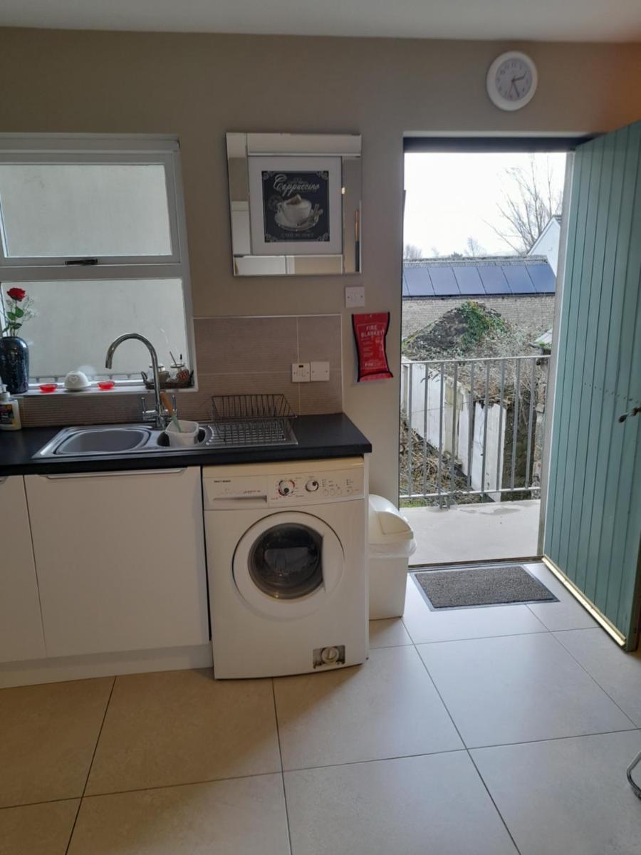 4 Bleach Green Apartments - Housity