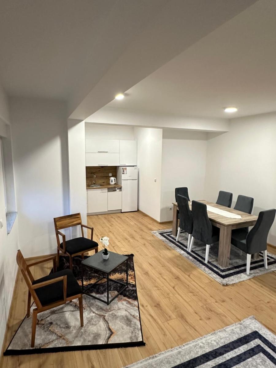 Restoran&Motel and apartmants Lovacka prica - Housity
