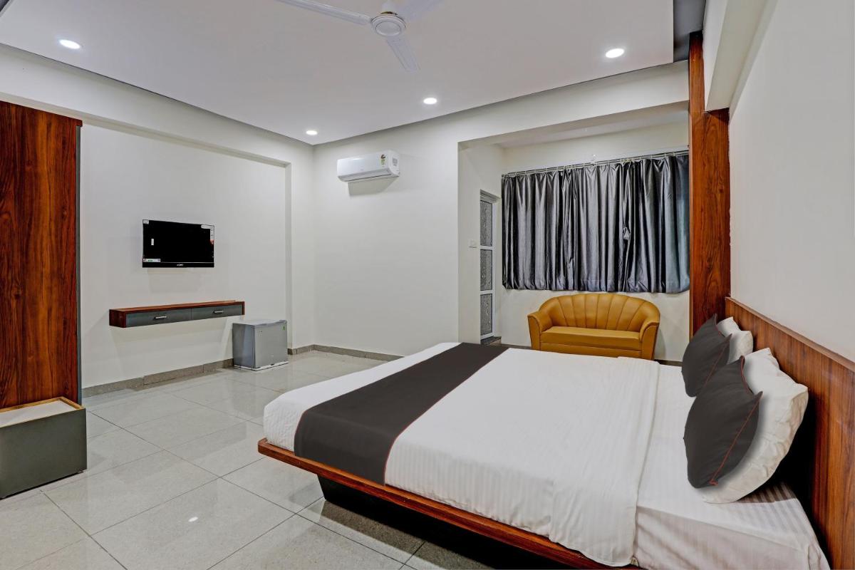 Collection O KANHA INN - Housity
