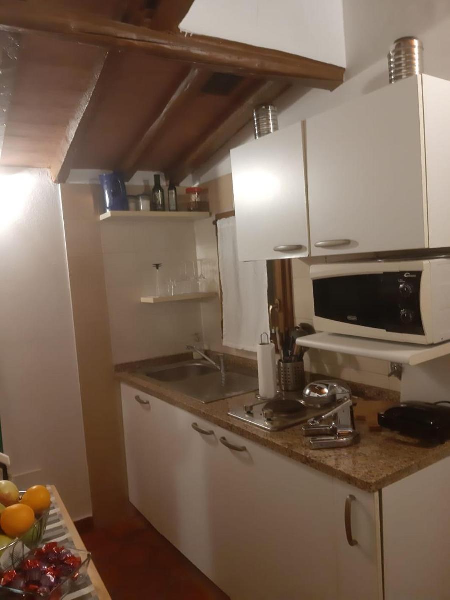 Porcellana Twenty-Six Florence Wi-Fi Apartment - Housity