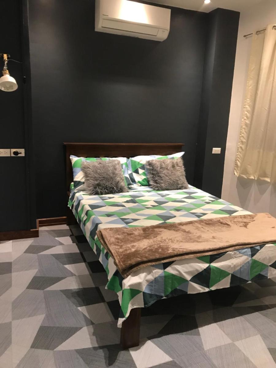 THE-SOMERSET INN & RESTAURANT - Housity