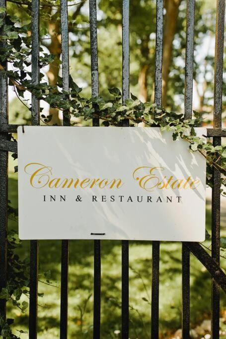 Cameron Estate Inn - Housity