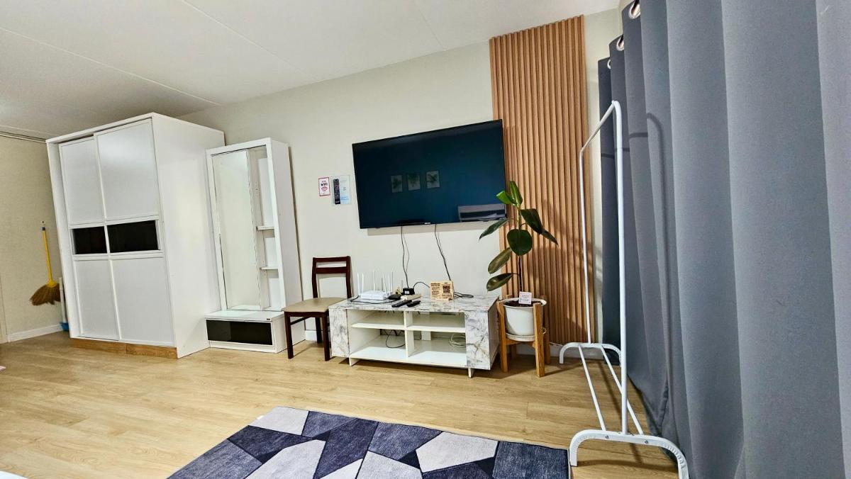 impact challenger ห้องพักรายวัน เมืองทองธานี ตึก C5 - Housity