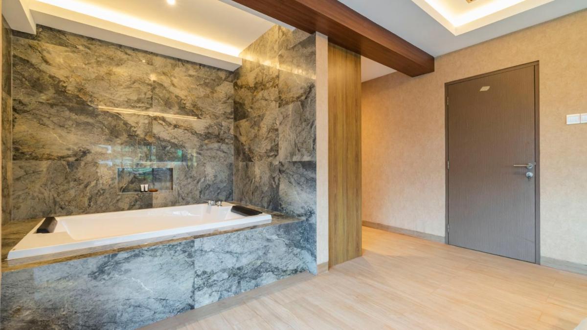 City of Aventus Hotel - Denpasar - Housity