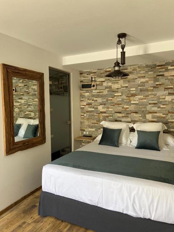 Hotel El Chaparral - Housity