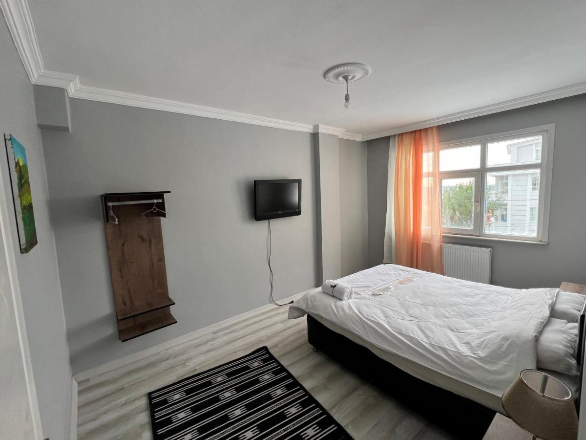 Forest Room Hotel - Housity