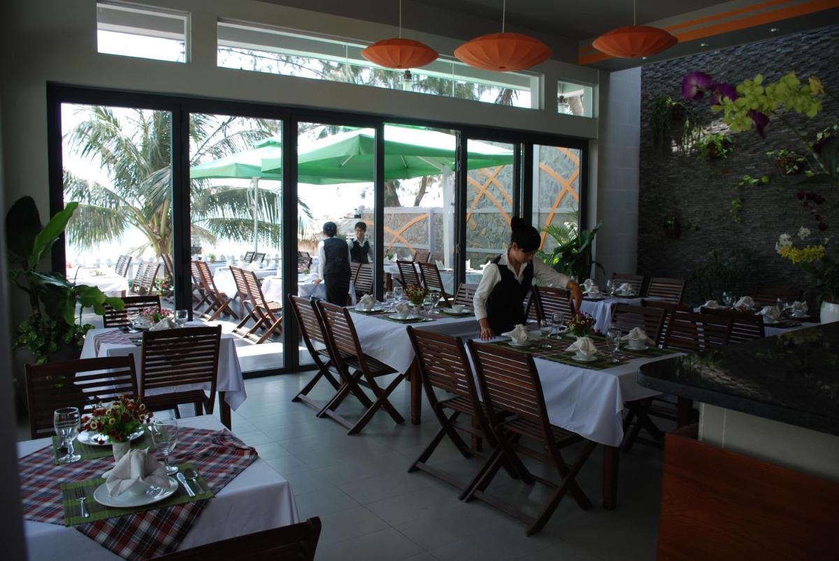 Canary Beach Resort - Housity