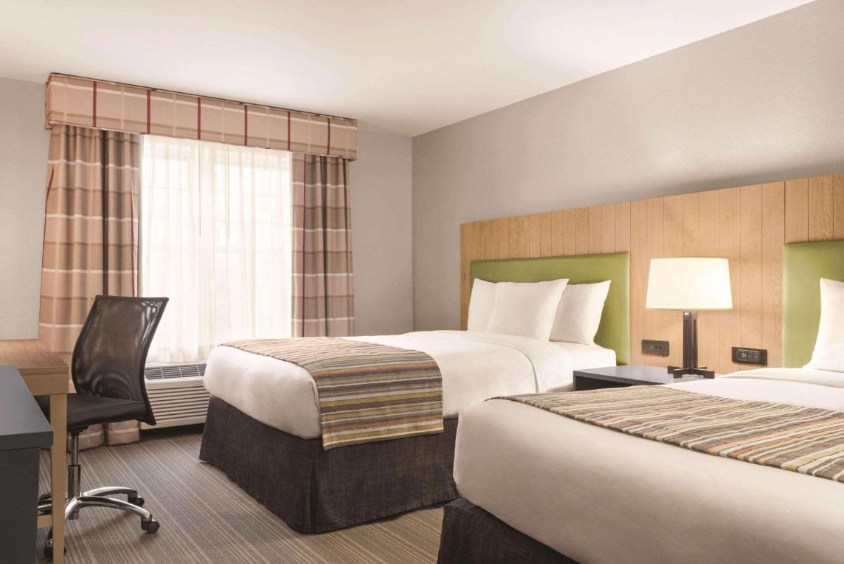 Country Inn & Suites by Radisson, Schaumburg, IL - Housity