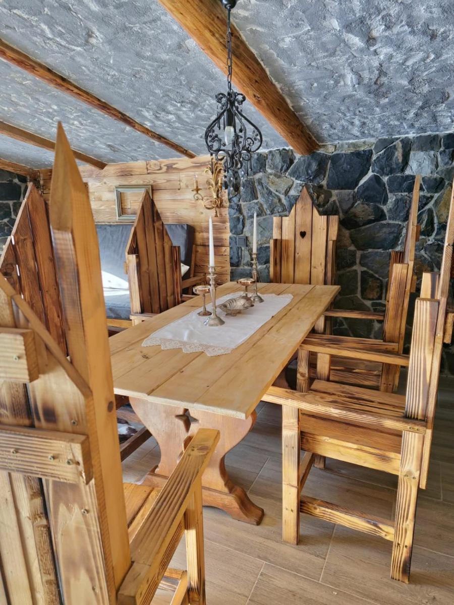 Zemljane kućice Kreševo - Housity