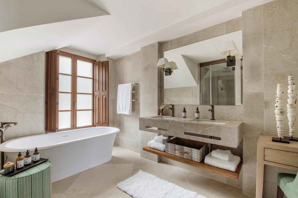 Un baño de Son Bunyola Resort and Villas