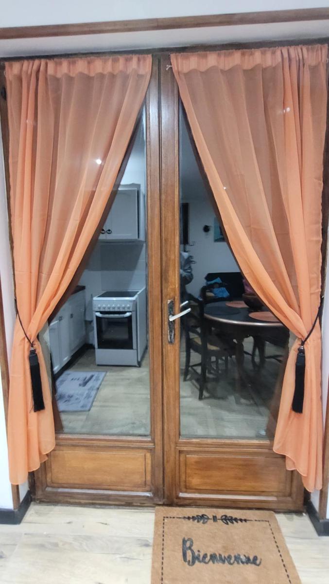 Aux Nobles Acacias - Housity