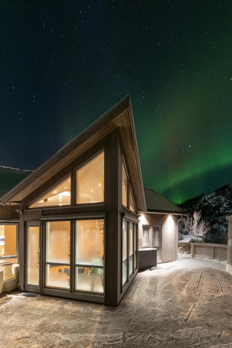 Suitetrails - Vikran Seaside Lodge
