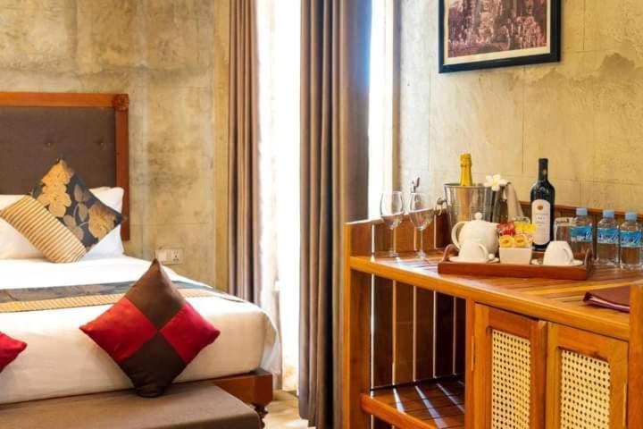 Model Temple Villa - Housity