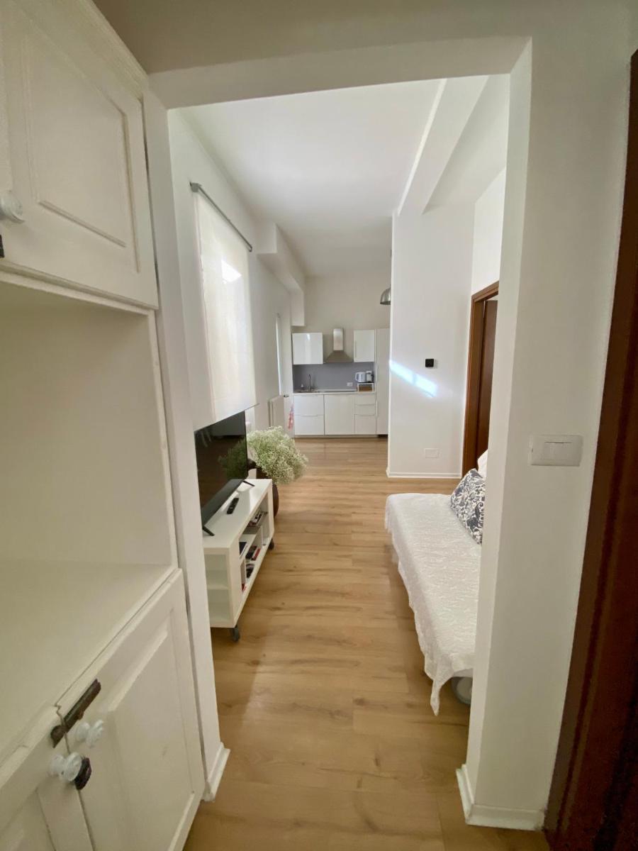 [PIAZZA GARIBALDI] ELEGANTI SUITE CON SAUNA - Housity