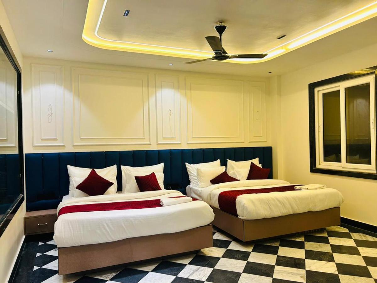 Taj Ronak Luxury Hotels - Housity