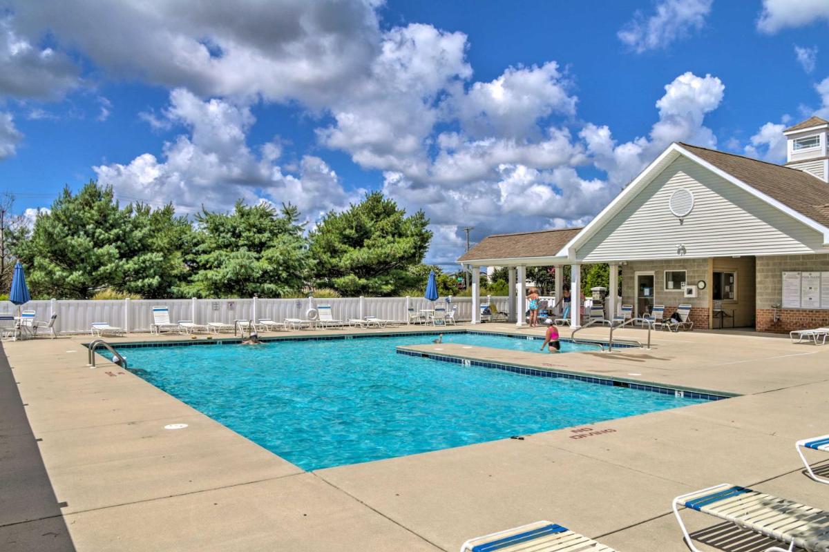 4 Mi to Beaches Pet-Friendly Lewes Condo! - Housity