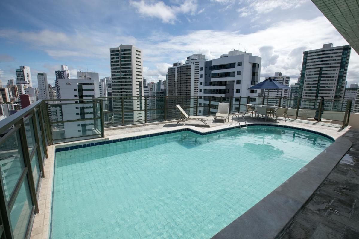 Flat Quarto e Sala, 400 metros da Praia de Boa Viagem, com Piscina, Wi-Fi 220Mbps - Housity
