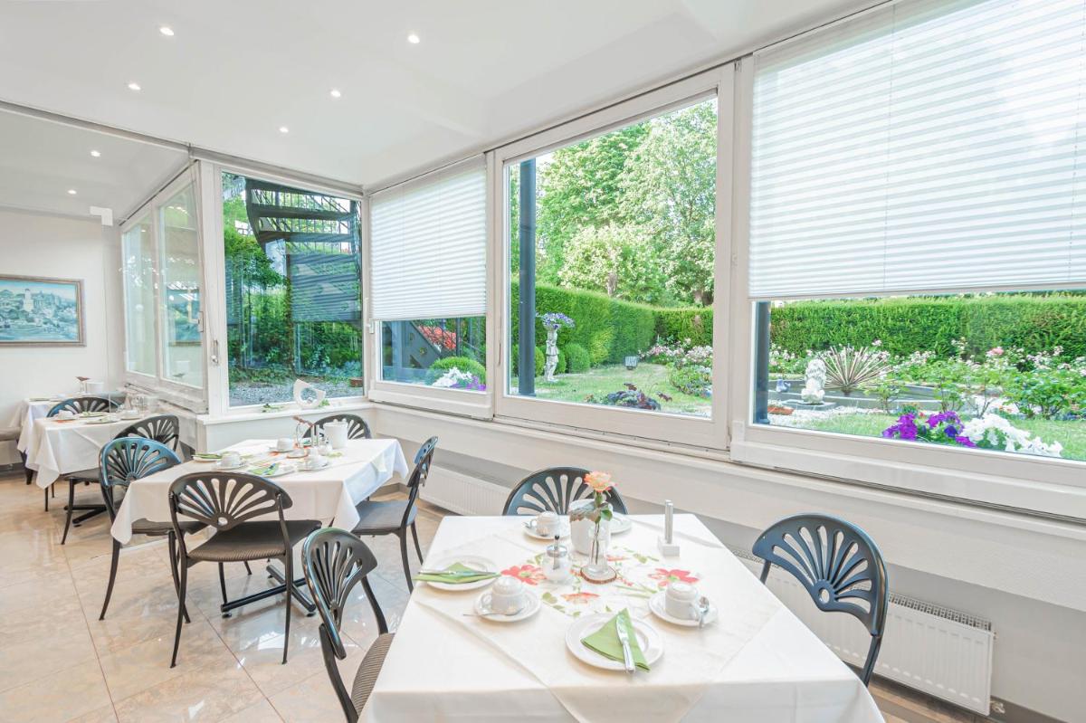 Hotel Villa am Kurpark - Housity