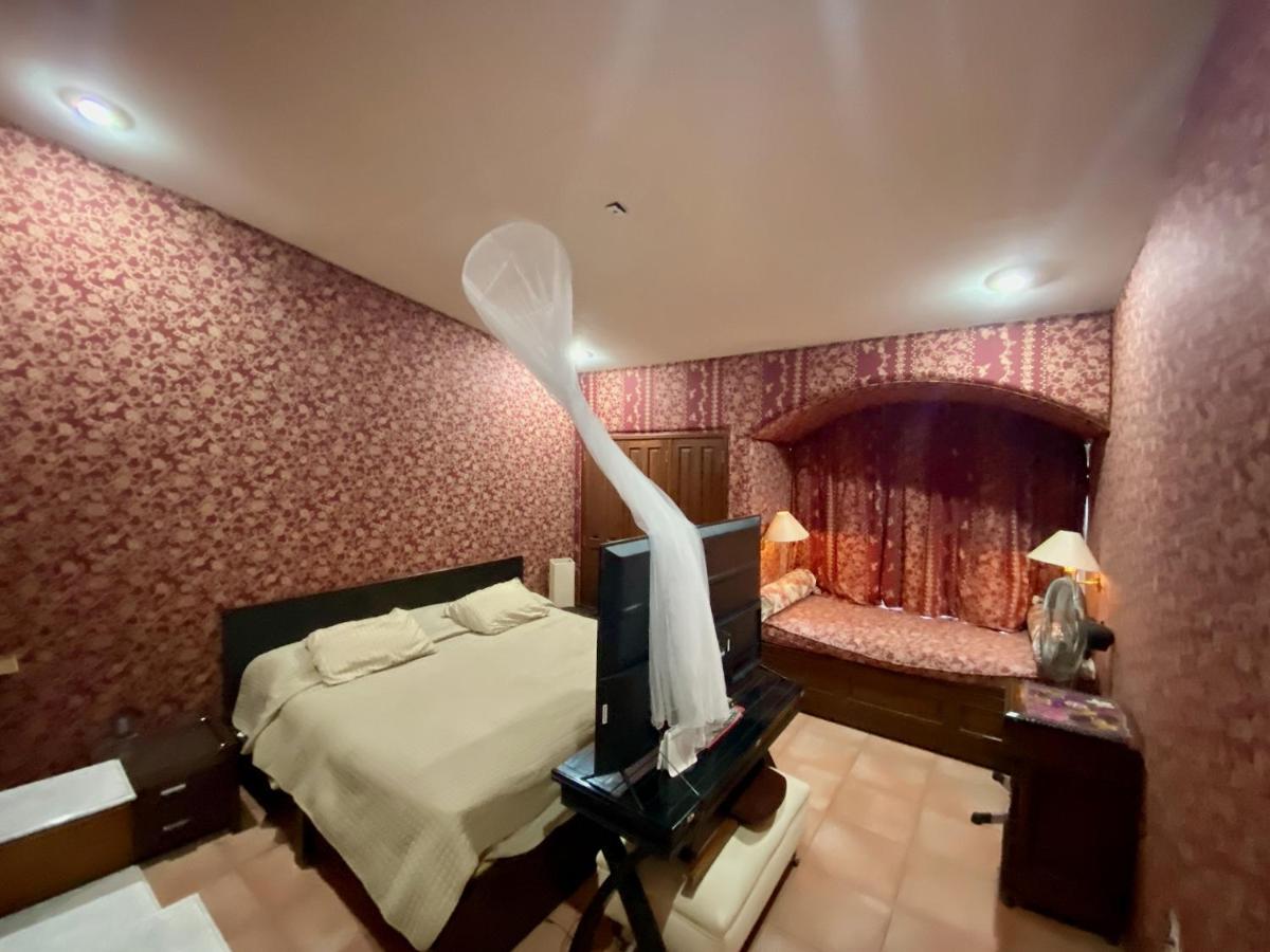 Magnolias Jardin & Boutique Suites - Housity