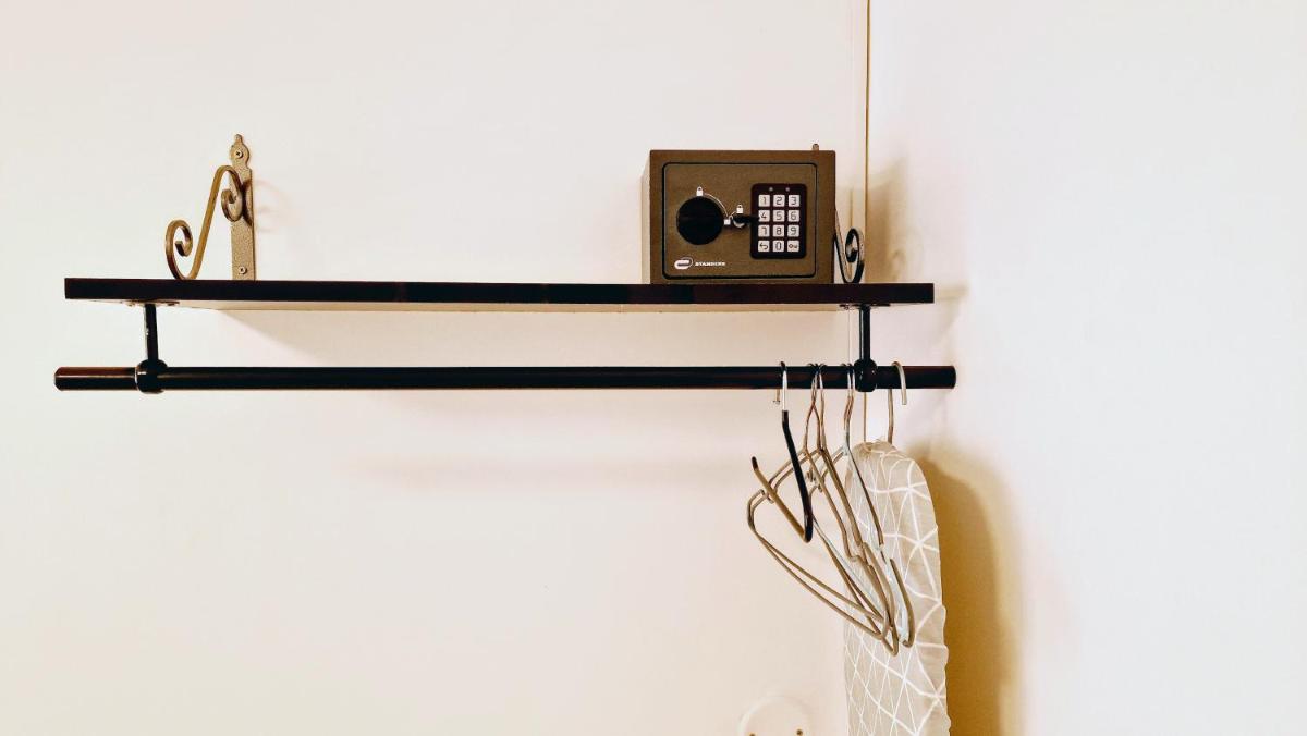 Kelly Guest House - Housity