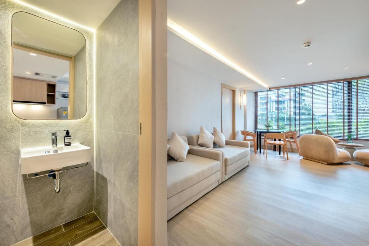 Salaya One Hotel & Service Apartment - Housity