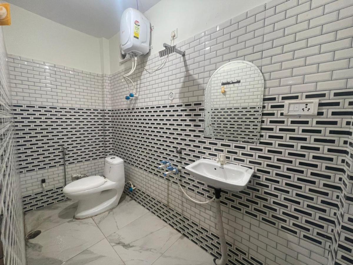 SHREE JEE HOME STAY - Housity