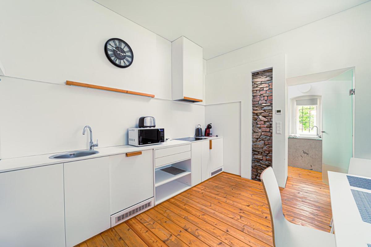 Komló Apartman - Mátyás - Housity