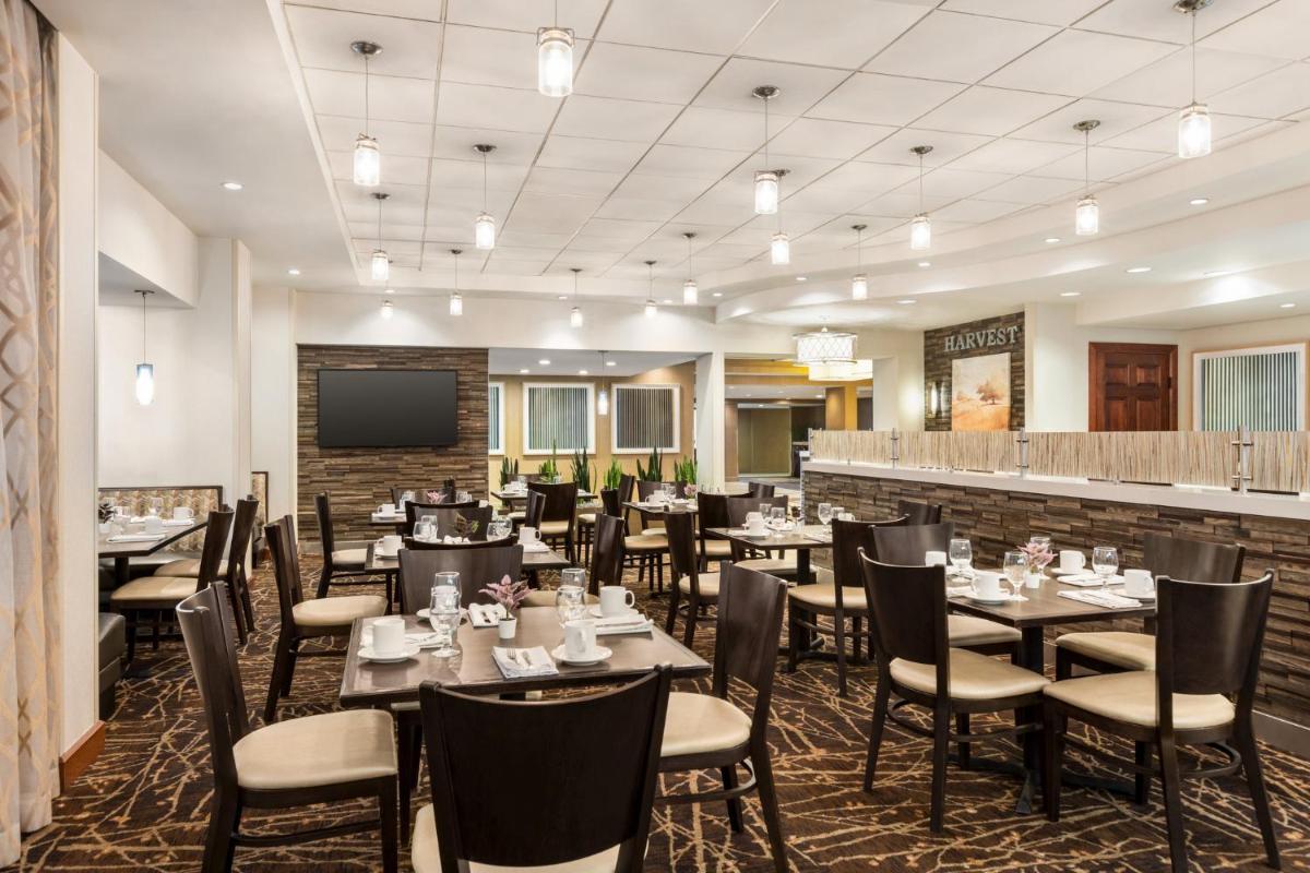 Holiday Inn Gaithersburg by IHG - Housity