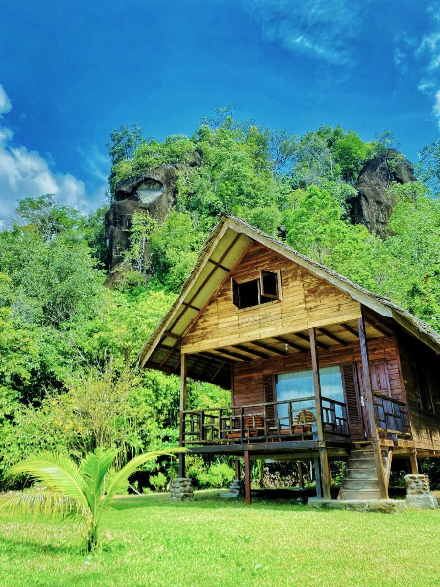 Ricky's Beach House - Housity