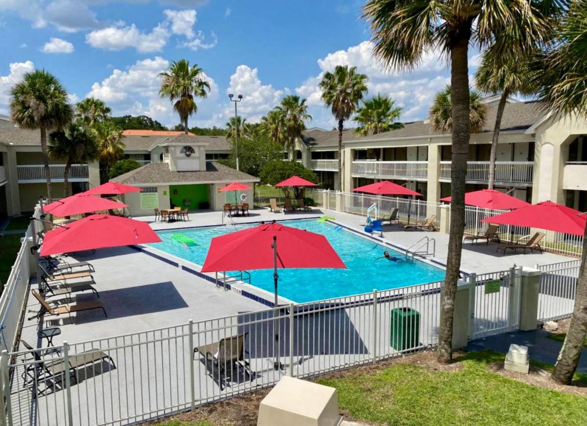 Pool - WiFi - Parking - Best Location ! - Housity