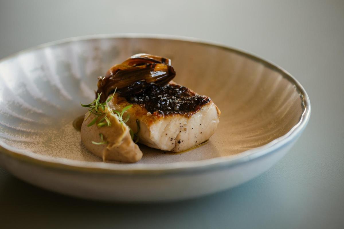 Comida en o cerca de este hotel