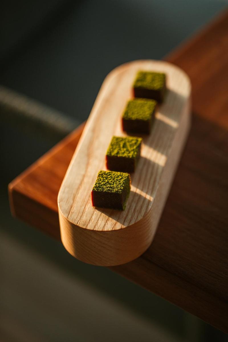 Comida en o cerca de este hotel