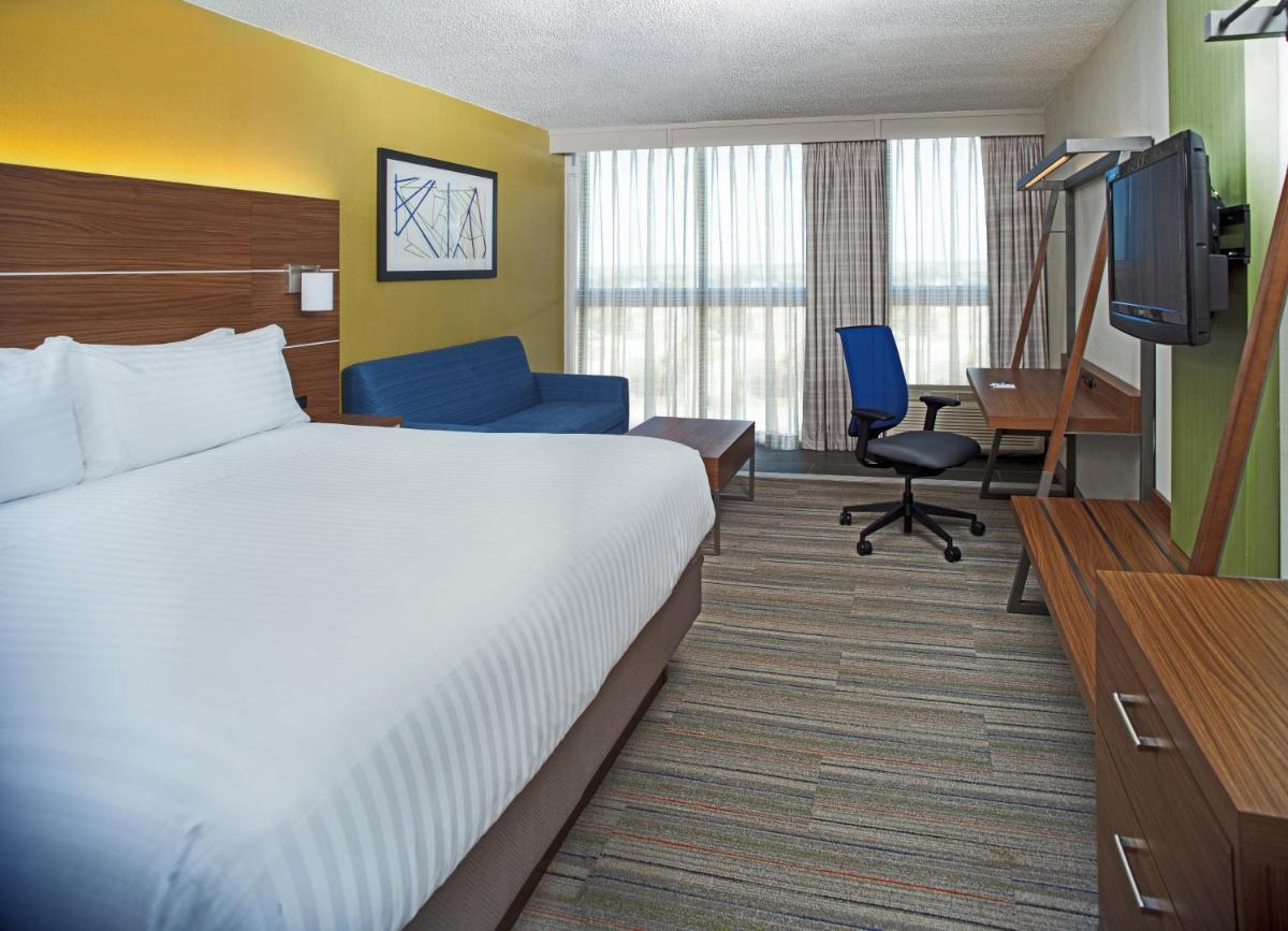 Holiday Inn Express Nags Head Oceanfront, an IHG Hotel - Housity
