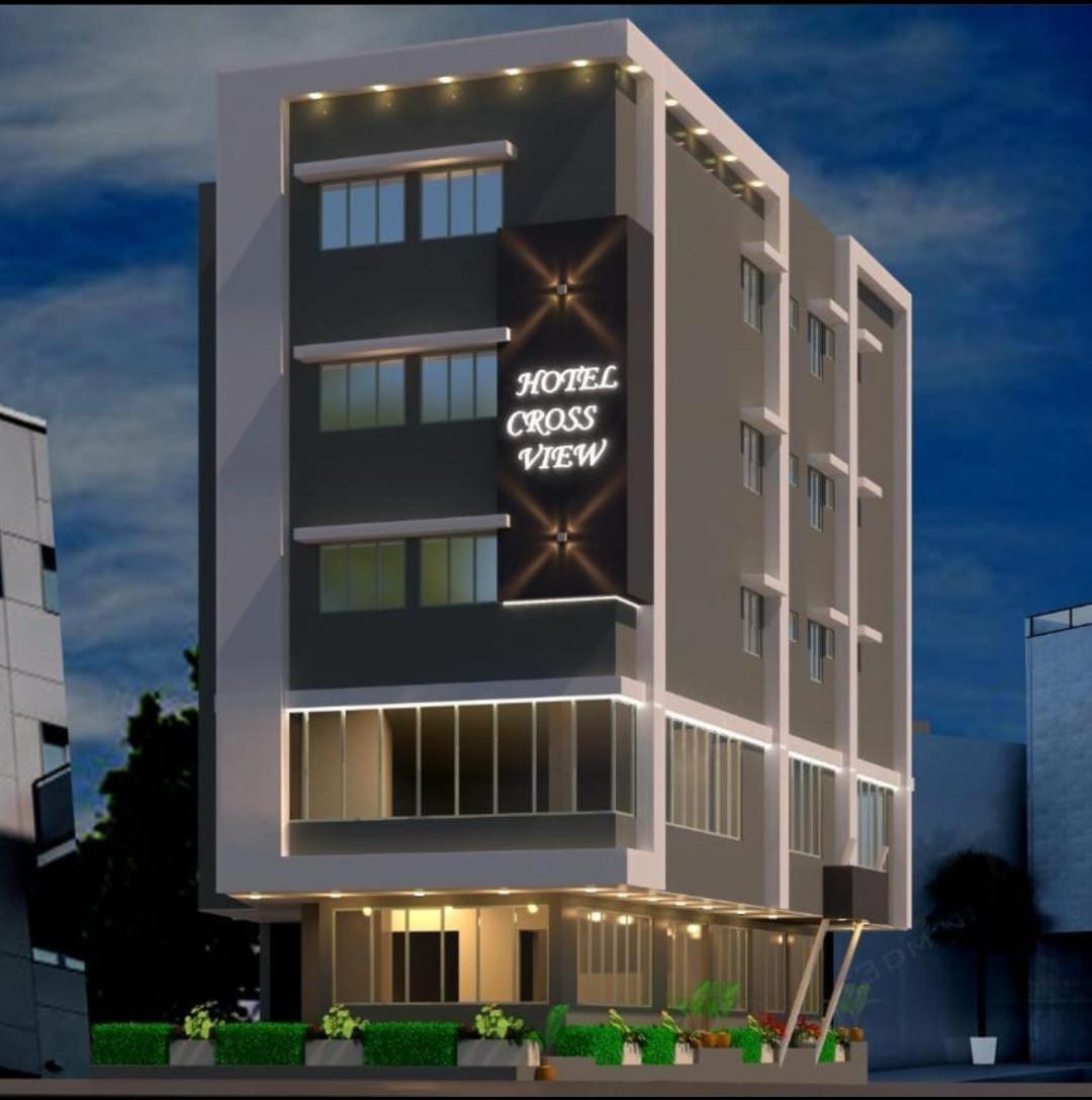 Hotel Crossview - Housity