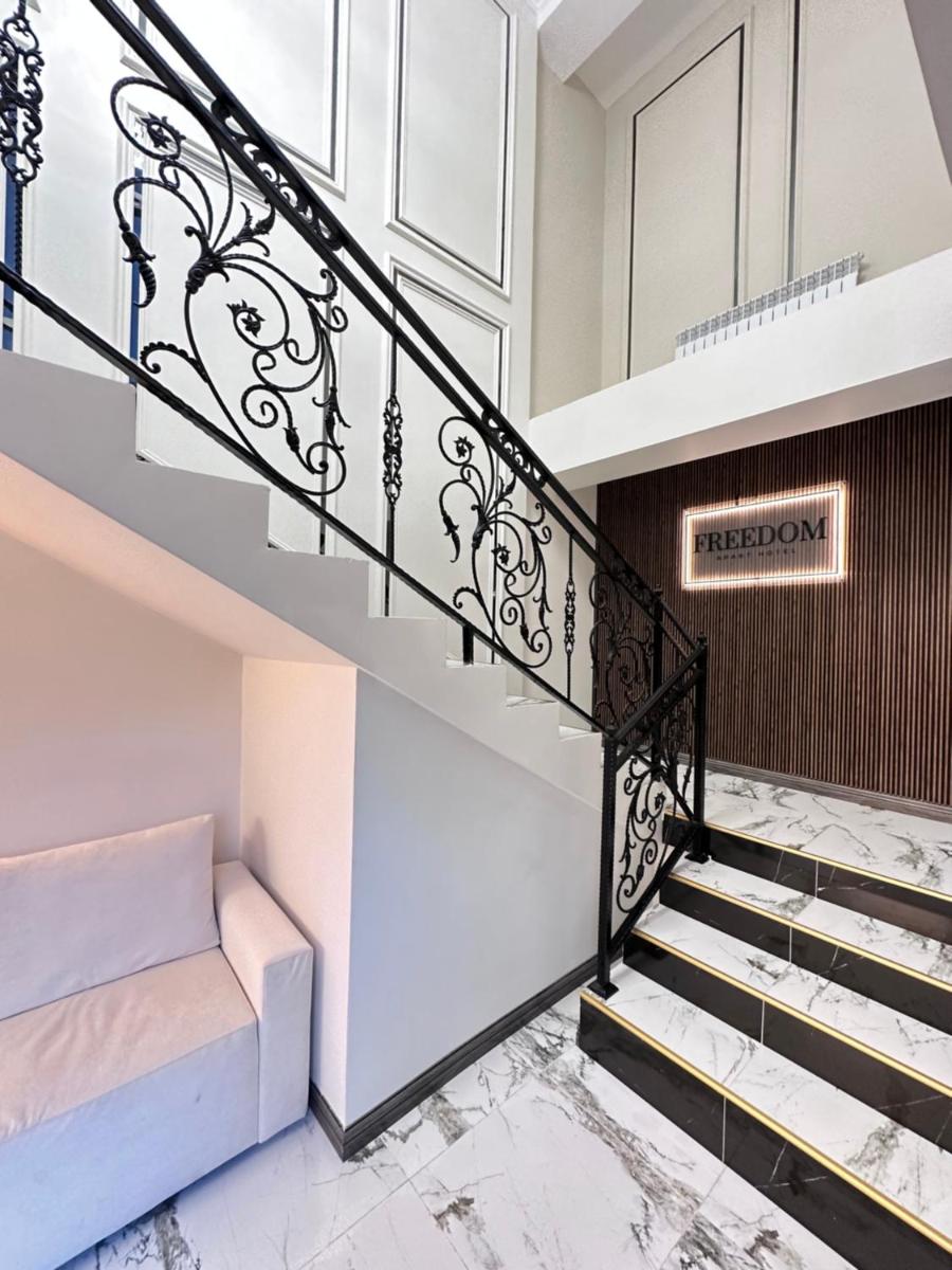 Freedom hotel - Housity