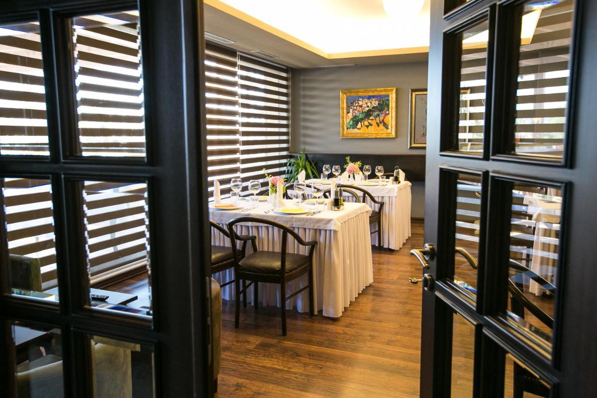 Suitetrails - Hotel Victoria Tirana