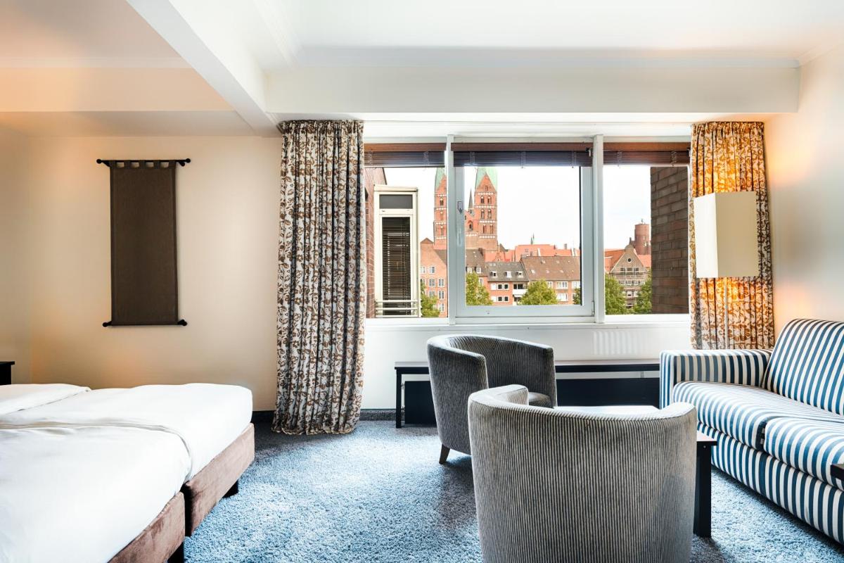 Radisson Blu Senator Hotel, Lübeck - Housity
