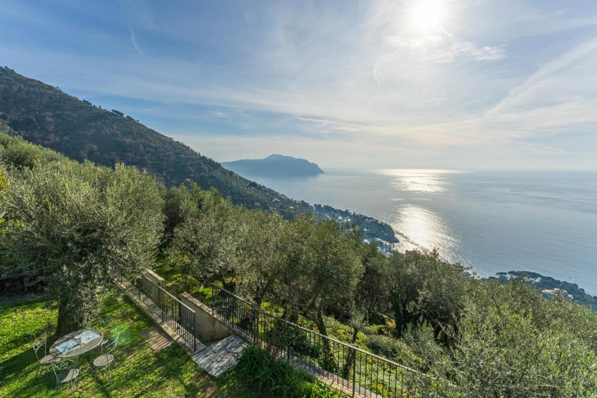 Apartment With Sea View, Private Garden, Bogliasco - Housity