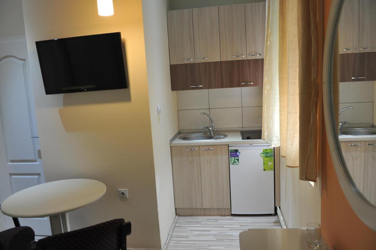 Rooms Turist - Housity